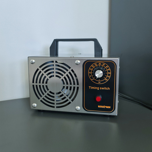 Moderní přenosný generátor ozónu pro dezinfekci