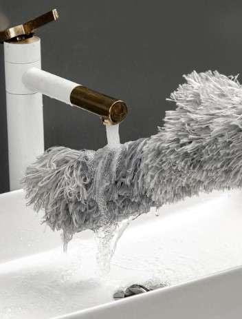 Teleskopický kartáč se 2 různými koncemi