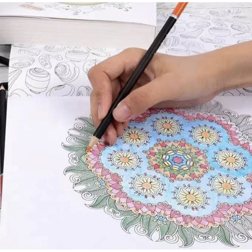 Sada skic, malování a kresby v pouzdru