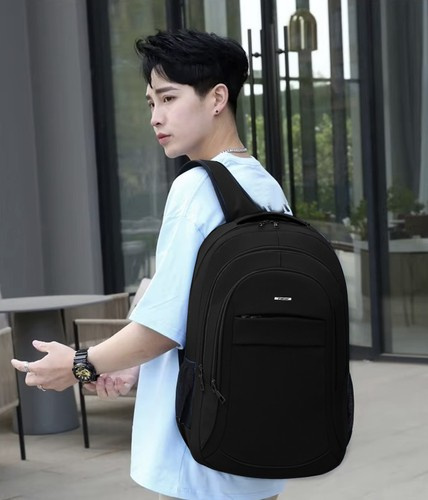 Velký černý batoh 38l