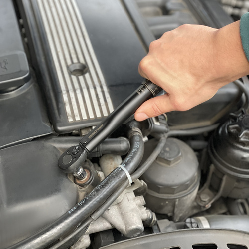 Momentový klíč 1/4