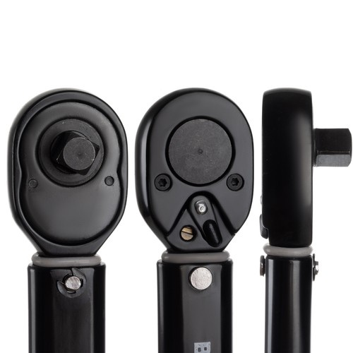 Momentový klíč (3/8 7-112Nm)