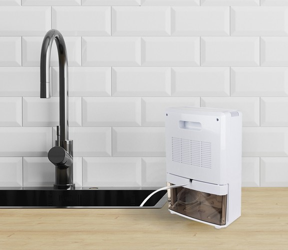 Čistička a odvlhčovač vzduchu 2v1 s UV lampou a TiO2