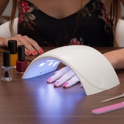 Profesionální LED UV lampa na nehty - Obrázek
